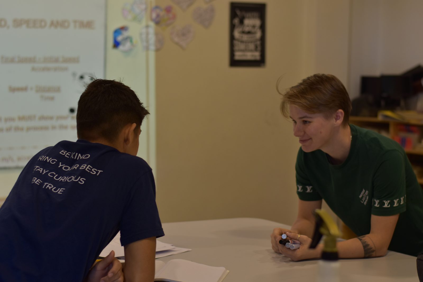 Teacher and student in an English language one-on-one learning session